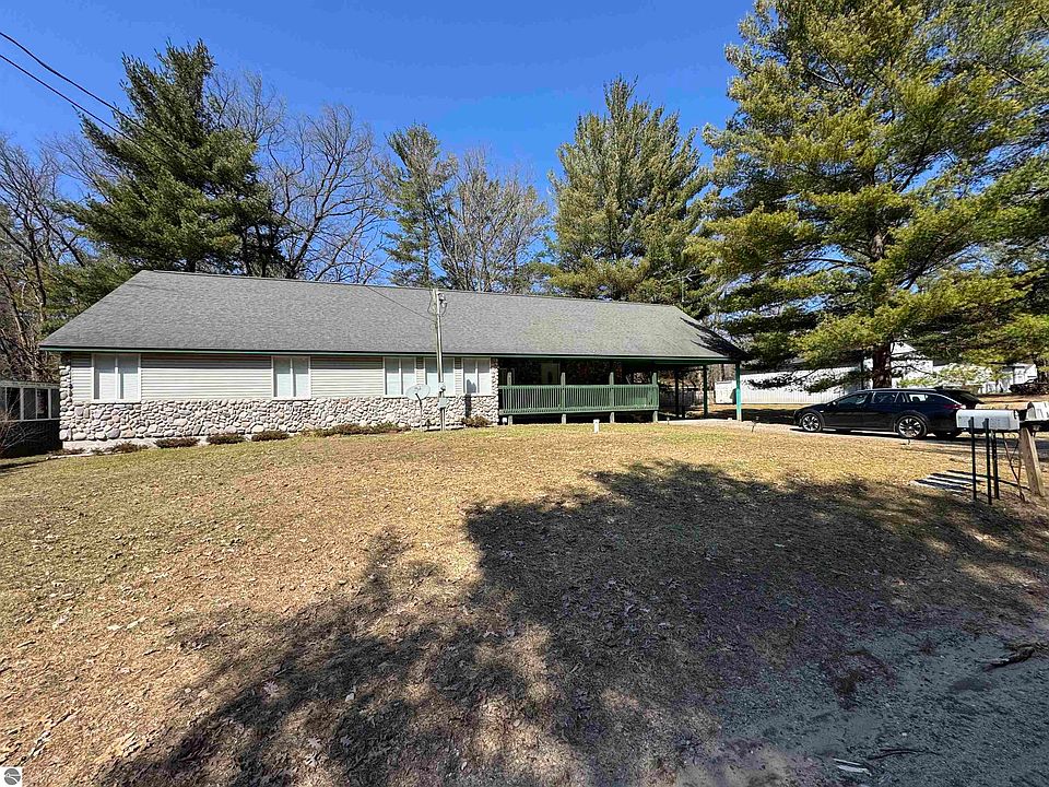 1st image of 3871 Oak Grove Rd