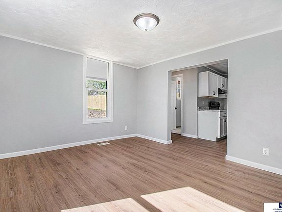 3rd image of 1521 Avenue A