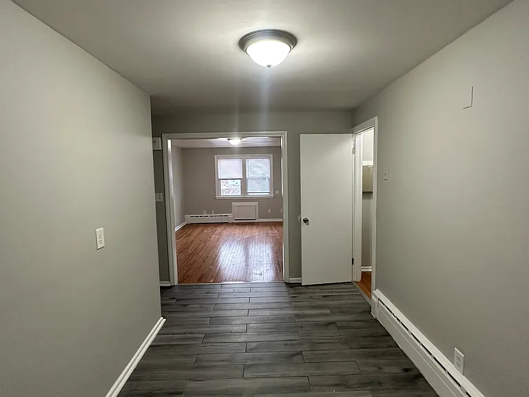 641 Newhall St #1R — Photo 5