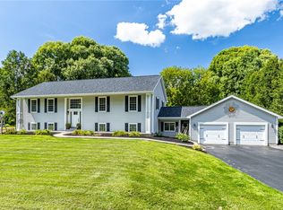 11 Plains Rd, Honeoye Falls, NY 14472