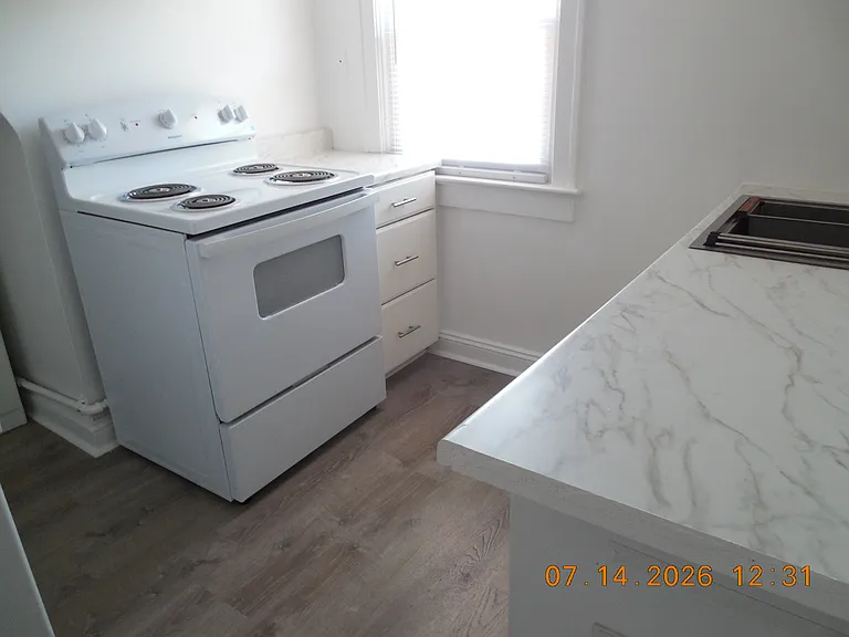 1232 W Ocean View Ave #B — Photo 7