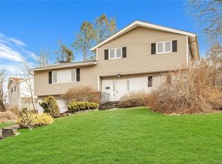3 Wayne Ct, Ardsley, NY 10502