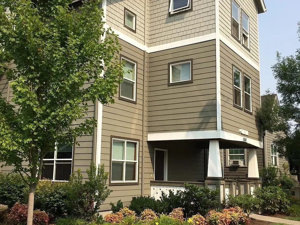 Exterior 1762 hilyard st 2