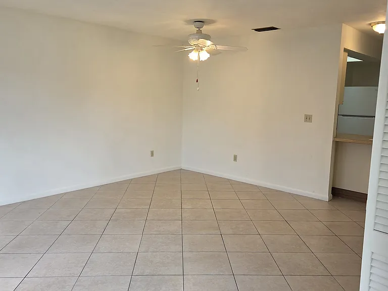 1210-1222 SE 8th St #1222-2 — Photo 3