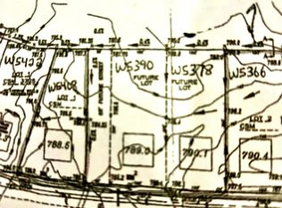 W5390 Mielke Rd, Menasha, WI 54952