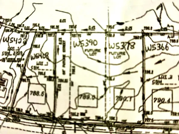 W5390 Mielke Rd, Menasha, WI 54952