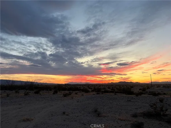 101 Schooler Rd, Twentynine Palms, CA 92277