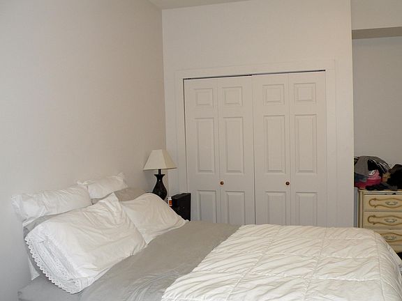 5th image of 3902 Lorain Ave #1