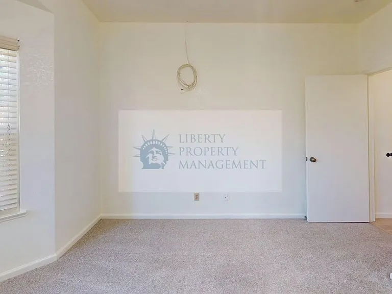 3936 Felton Way — Photo 15