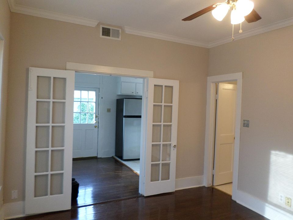2nd image of 4119 Stanford St APT B