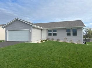 3042 Hiddengreen Dr, Belvidere, IL 61008