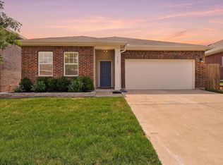 5325 Northfield Dr, Fort Worth, TX 76106