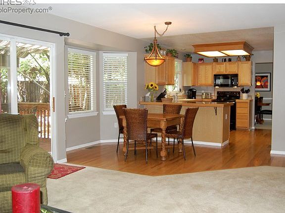 Eat-in Kitchen