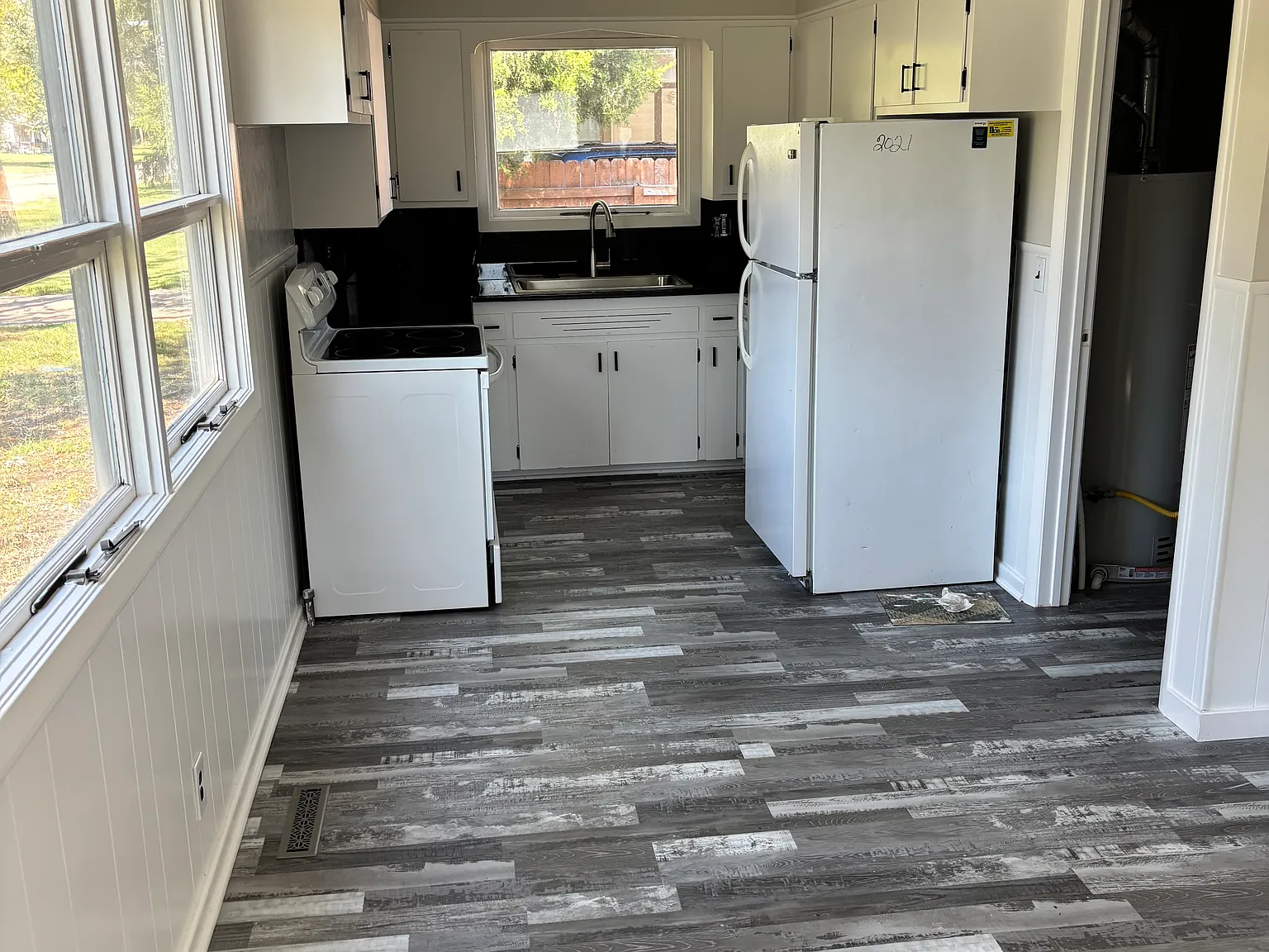 3 bed, 1080 sqft, $1,200 — Photo 4