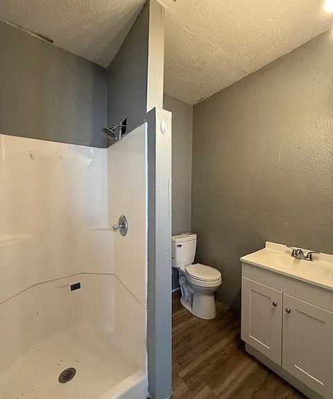 900 Broadway St — Photo 5