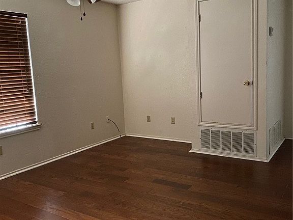4th image of 2411 Dennis St