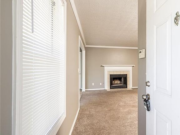 3rd image of 810 Gettysburg Pl