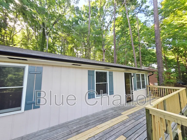 1705 Smith Level Rd #B — Photo 6