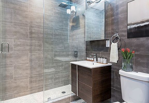 3rd image of 941 Washington Ave #724