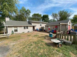 807 Wood Ave, Machesney Park, IL 61115
