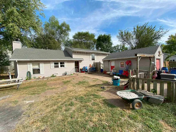 807 Wood Ave, Machesney Park, IL 61115