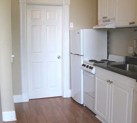 5th image of 31 E Main St APT 202