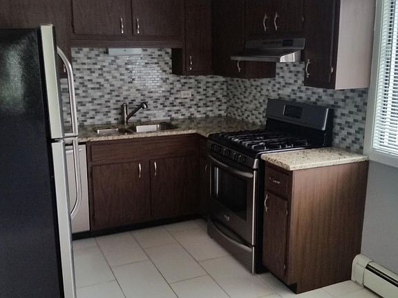 5th image of 9955 Franchesca Ct APT 3B