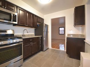 7261 150th St APT 2B, Kew Gardens Hills, NY 11367