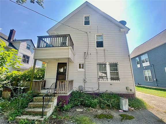 3rd image of 10713 Lee Ave