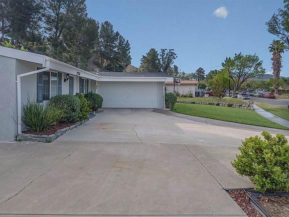 3rd image of 27358 Altamere Ave