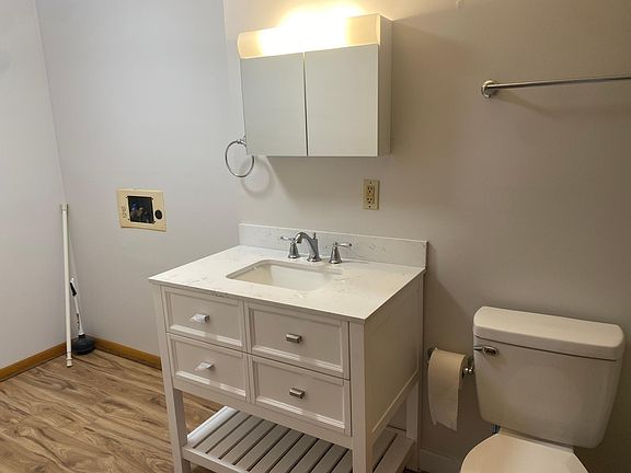 2nd image of 611 Center Ave APT 7
