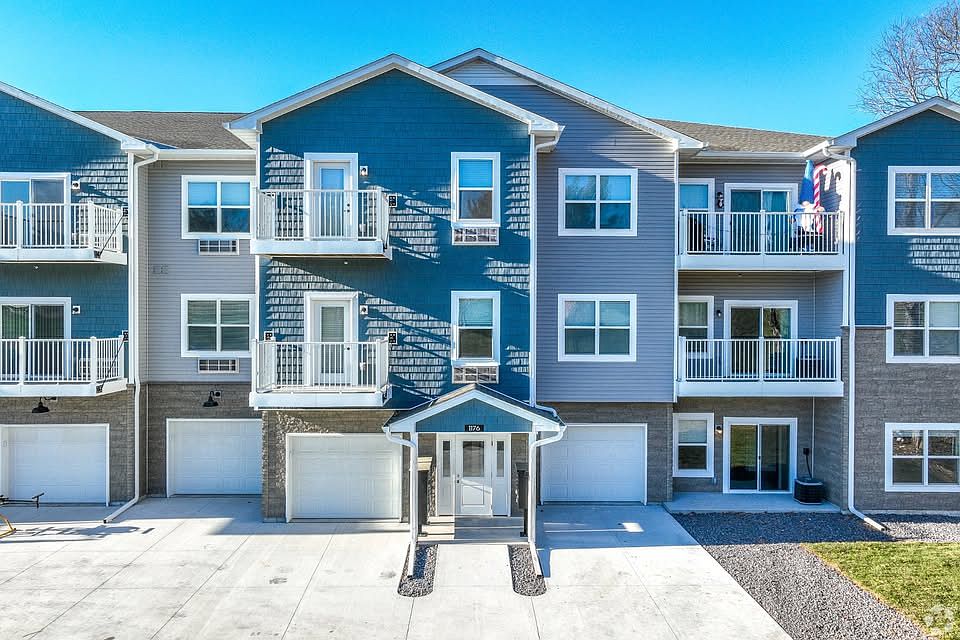 1st image of 1156 Devils Glen Rd #76-301