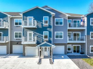 1156 Devils Glen Rd #64-209, Bettendorf, IA 52722