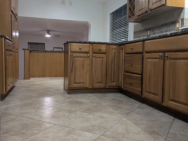 8021 Sandberry Blvd — Photo 40