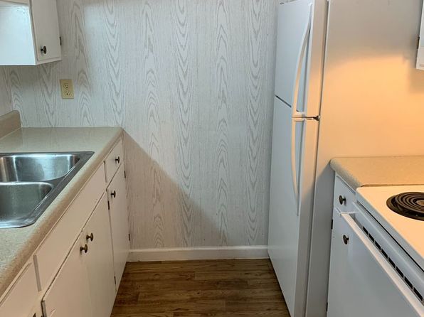 N Main 306 Apartments, 306 Main St N #D3DF74C2B, Lexington, TN 38351