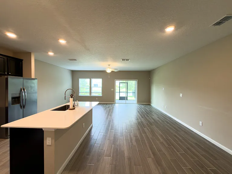 421 Boracay Cir — Photo 18