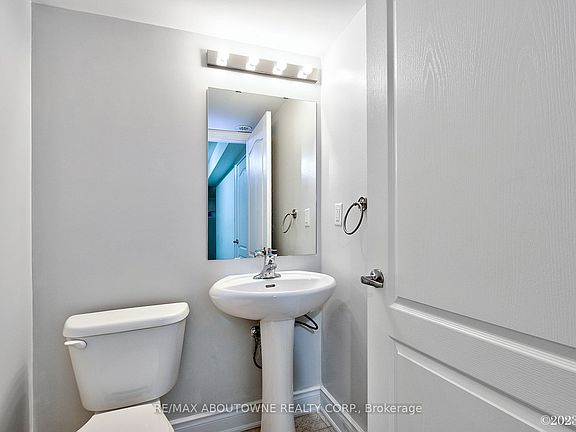 4th image of 51 Hays Blvd #2
