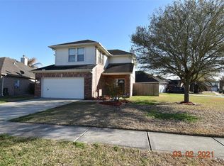 611 Chase More Dr, Bacliff, TX 77518