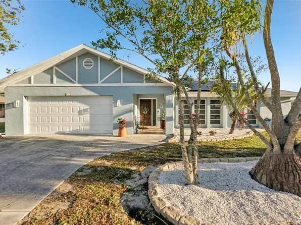 1360 Overbrook Rd, Englewood, FL 34223