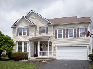 7543 Windsor Dr, Dublin, OH 43016