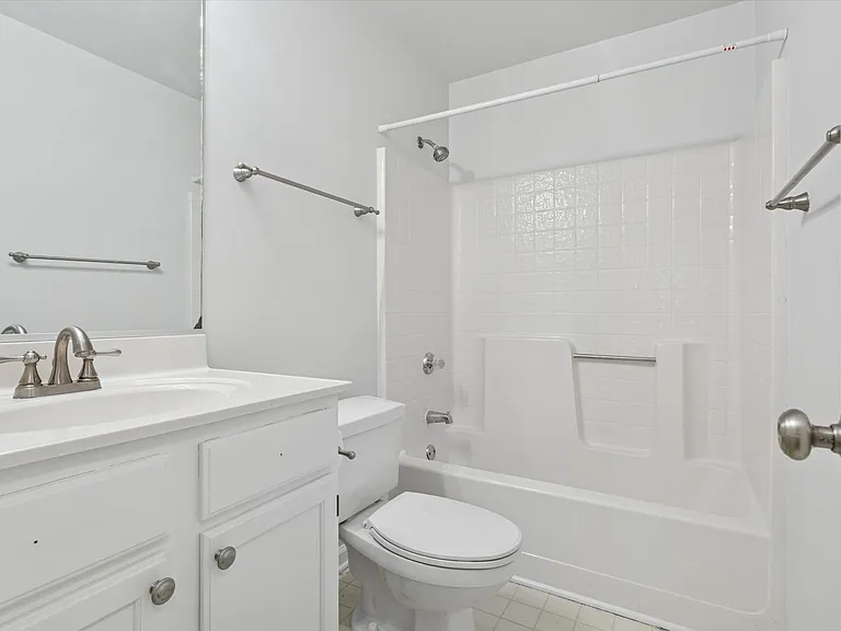 1563 N King St #105 — Photo 17