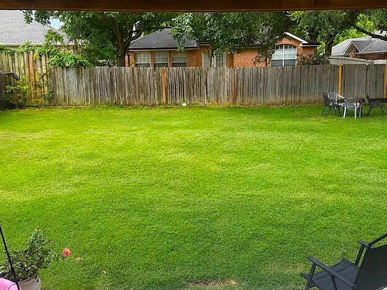 805 Sierra Ln — Photo 14