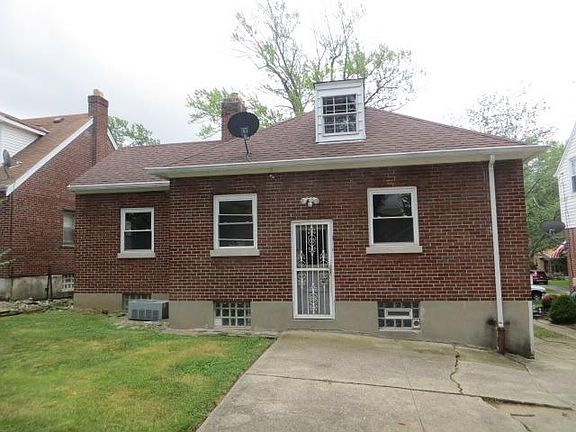 2nd image of 3016 Veazey Ave