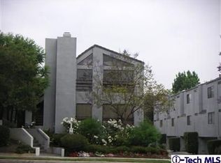 311 E Glenarm St APT 4, Pasadena, CA 91106