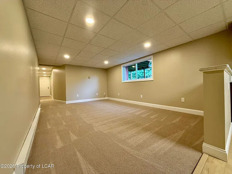 690 Orange Rd — Photo 4