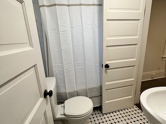 3rd image of 2218 N St #2