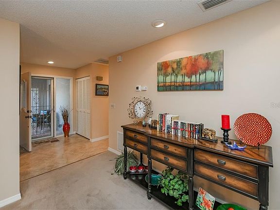5th image of 5338 Charmes Ct #11