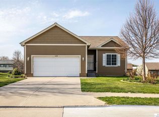 16094 Redman Ave, Omaha, NE 68116