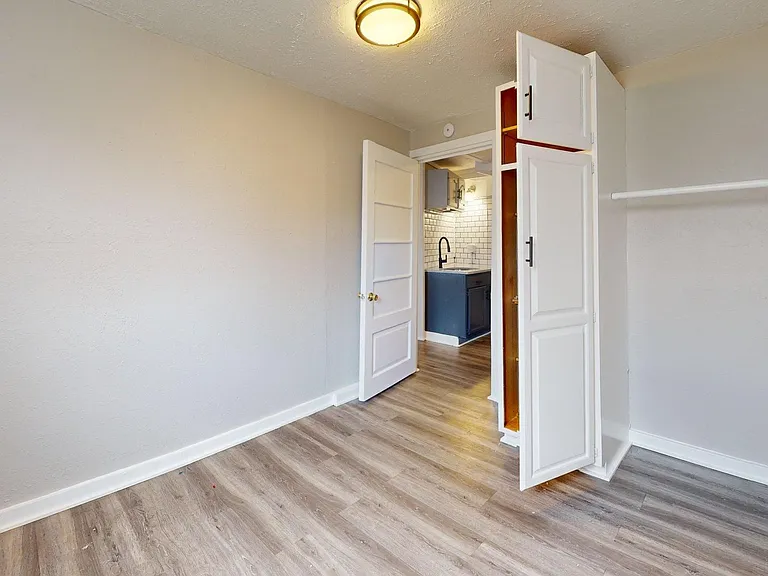 2550 Elyria Ave — Photo 21