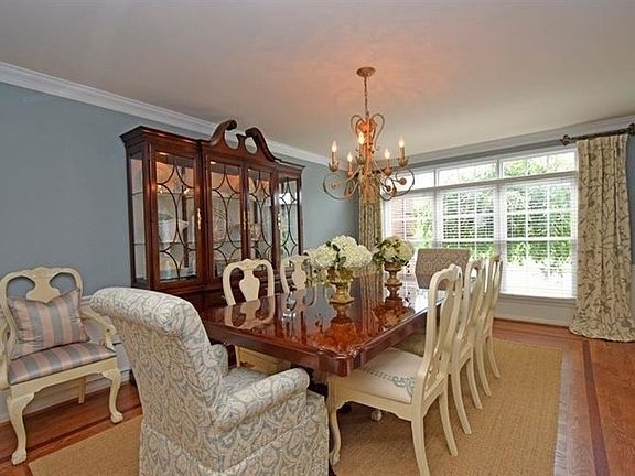 4th image of 7599 Brookstone Dr